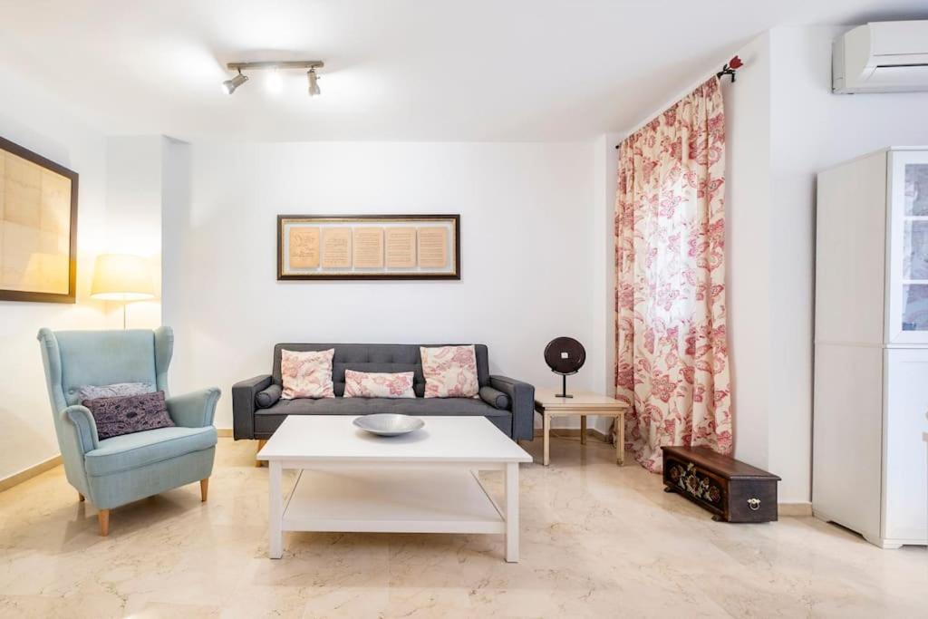 Centro Ferrandiz Parking Gratis Apartment Malaga Luaran gambar